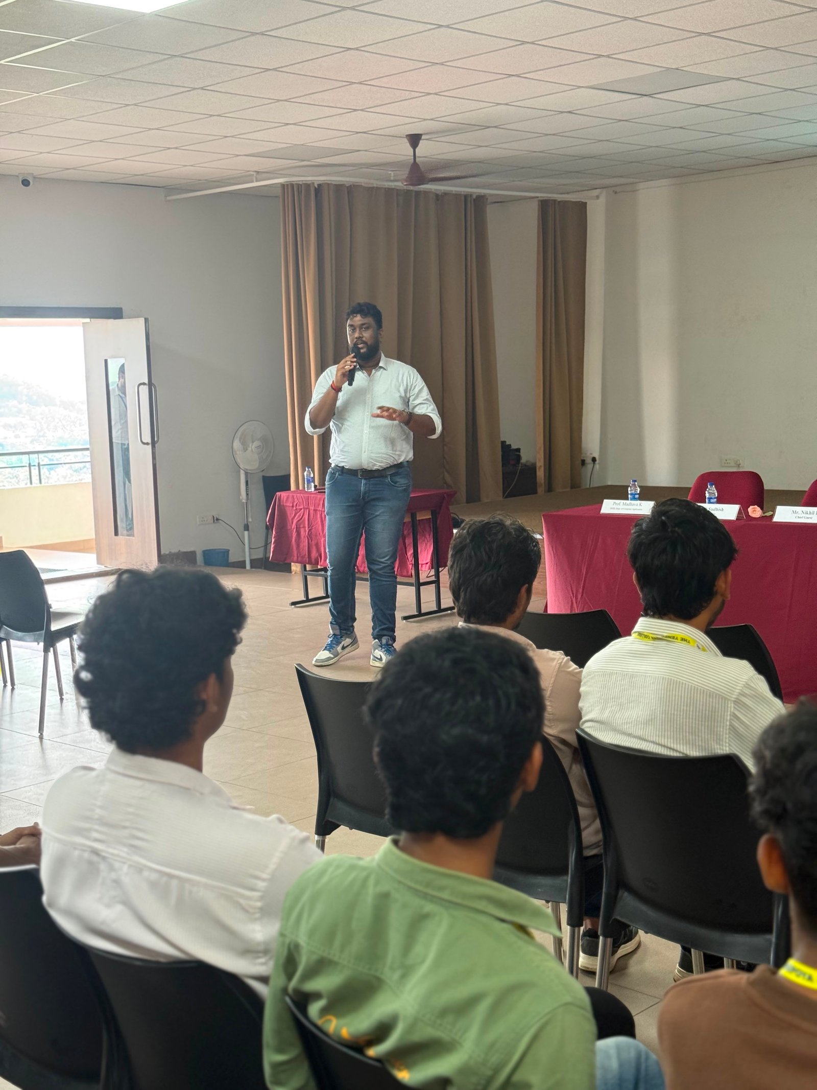 A Talk on “Inside the IT Industry: Career Opportunities, Recruitment and Real-World Experience” 